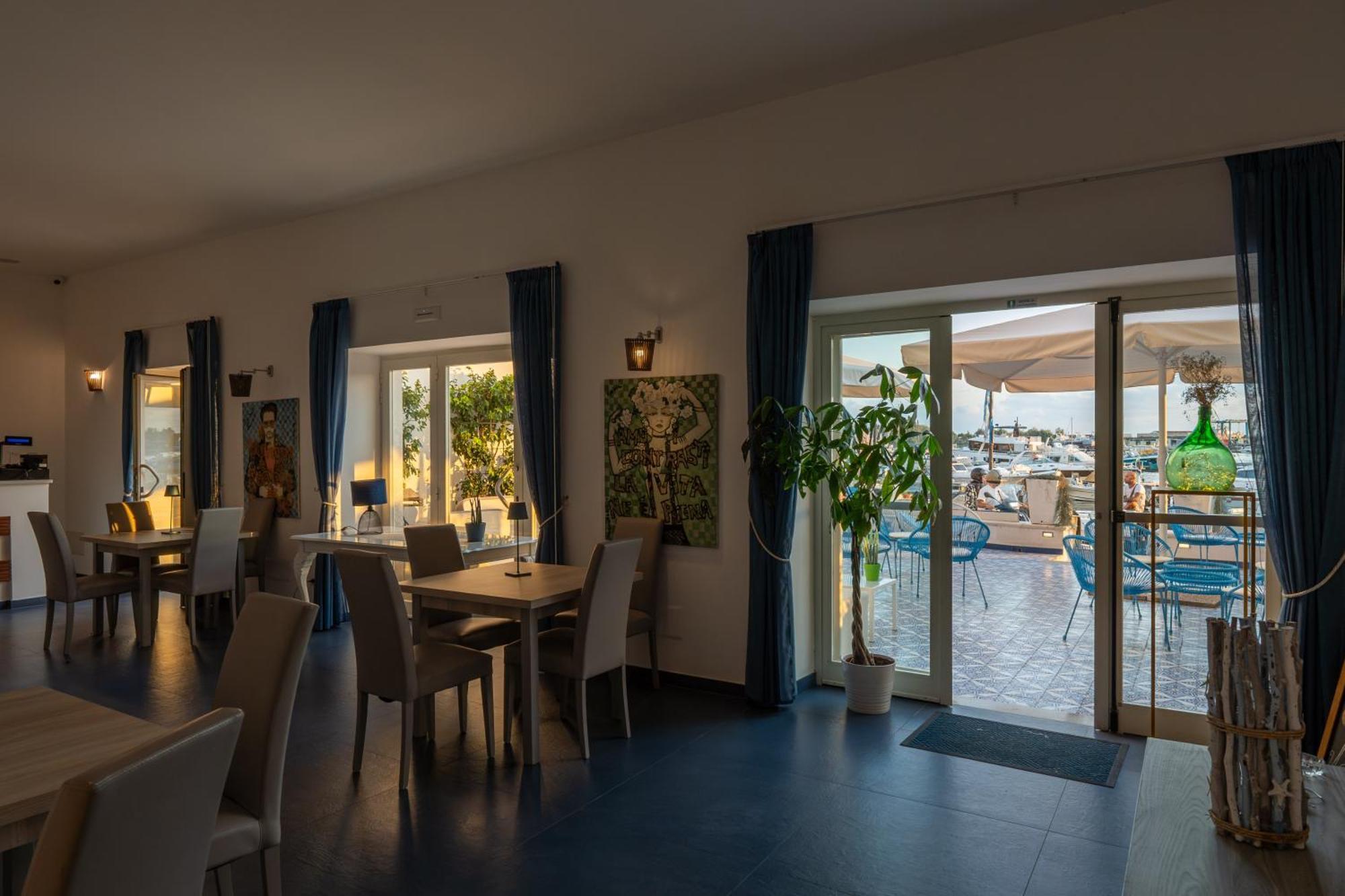 Hotel Baia Flegrea Meublè Bacoli Esterno foto